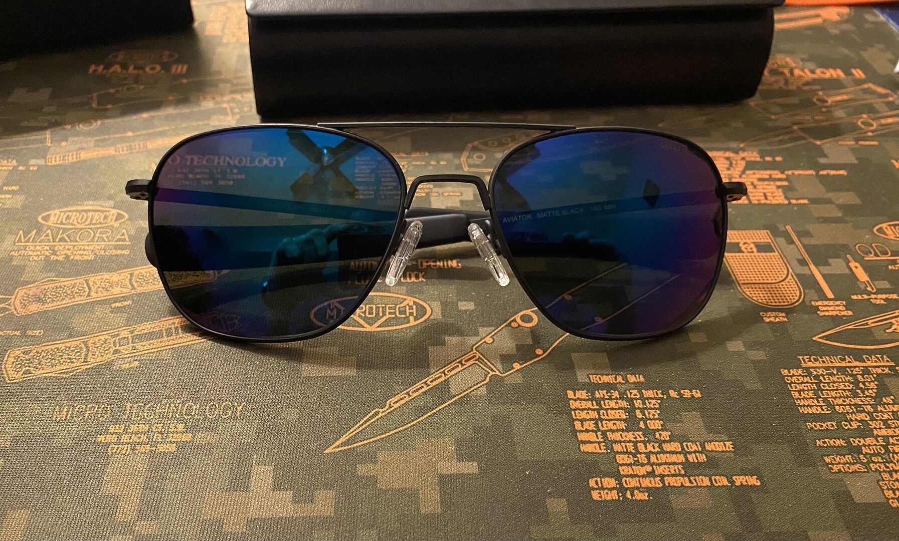 Randolph Aviator Matte Black occhiali da sole cobalto
