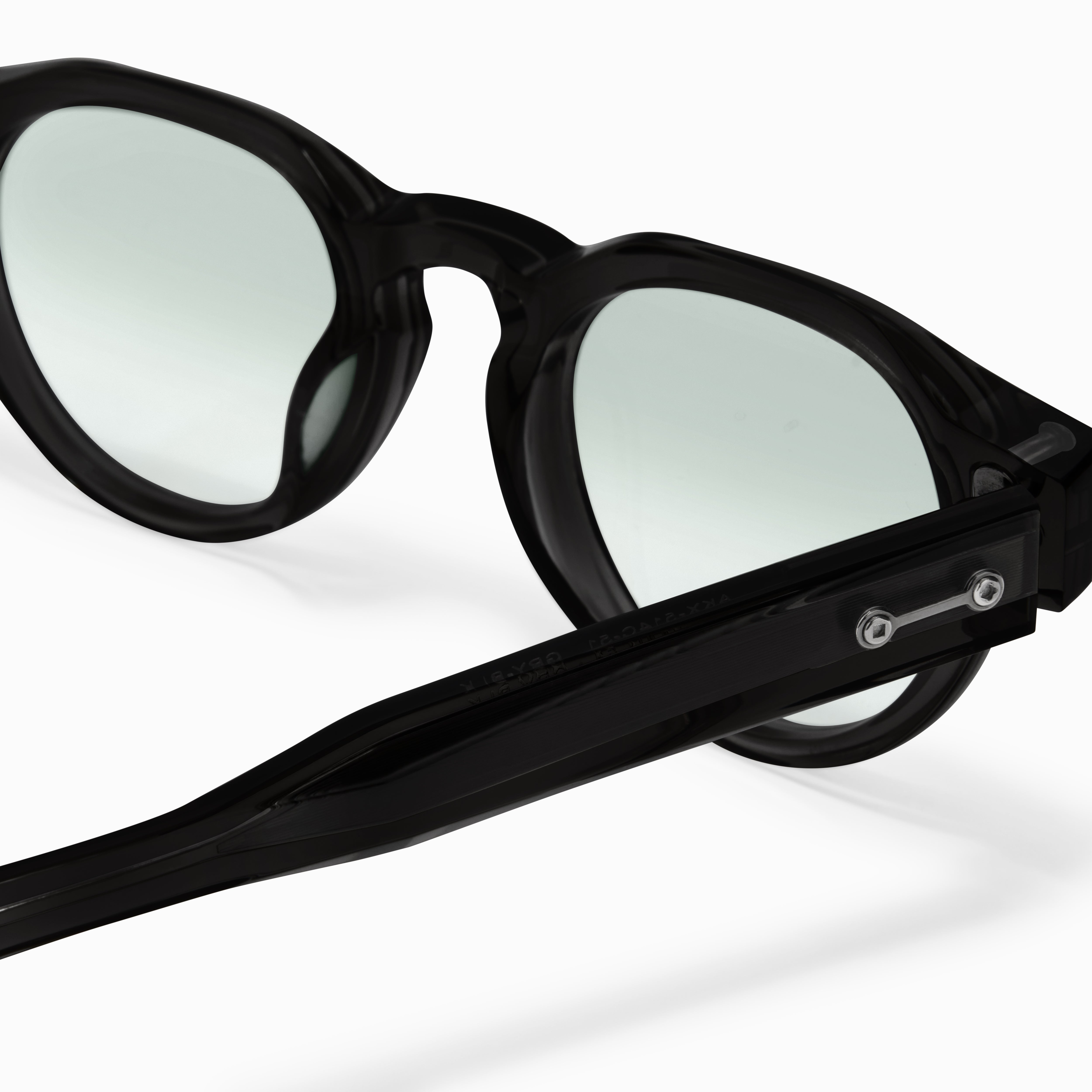 Akoni Etere Andra occhiali da sole Crystal Black pantos