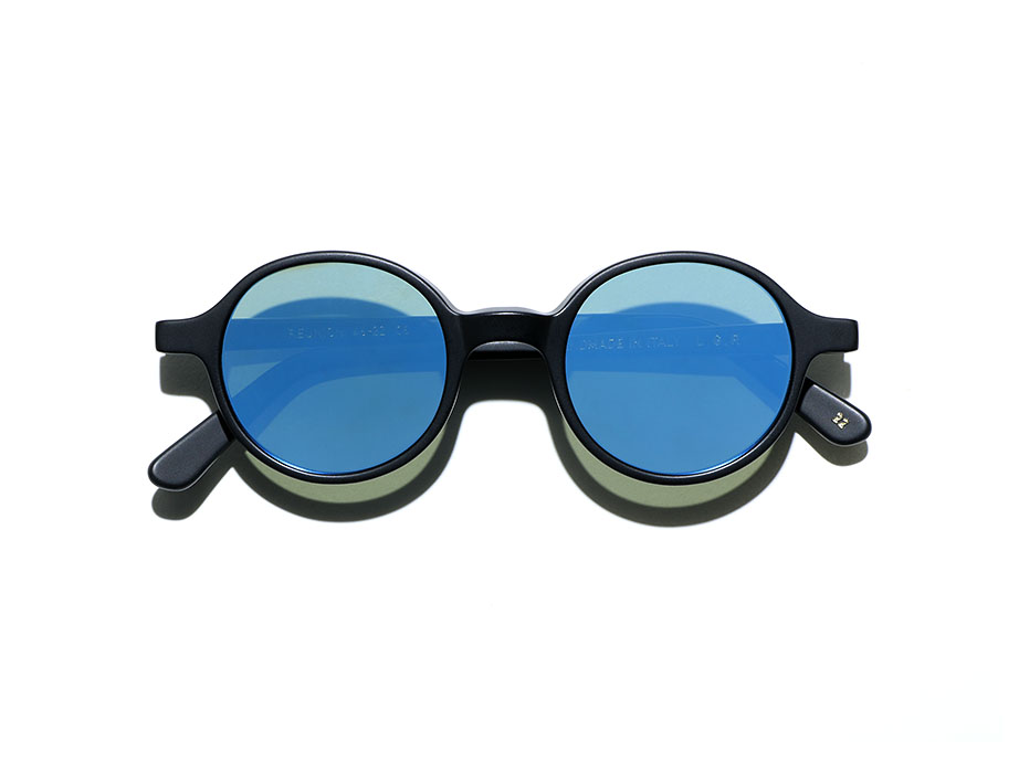 L.G.R Reunion occhiali da sole nero opaco blu specchiato