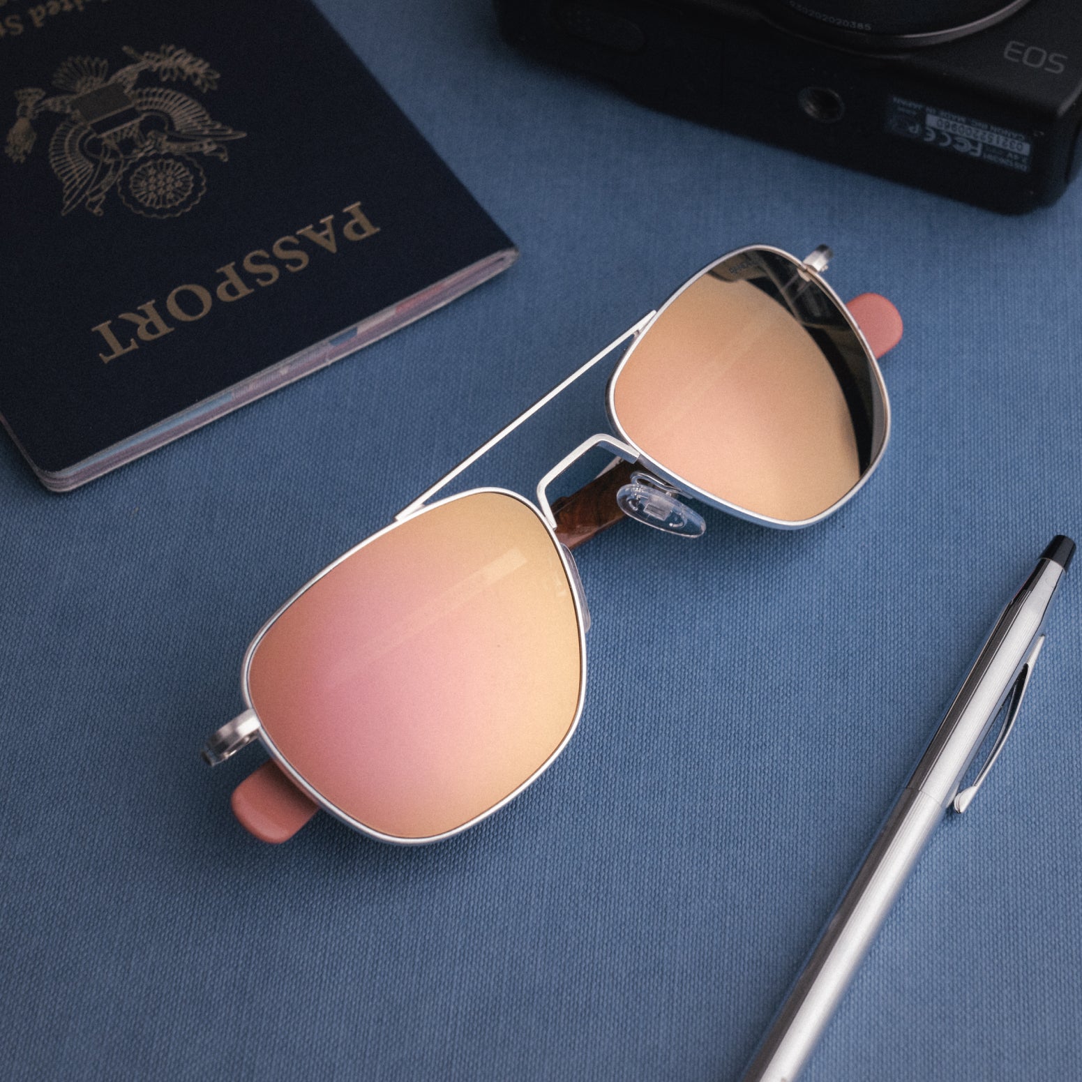 Randolph Aviator Satin Silver Rose Gold occhiali da sole 55mm