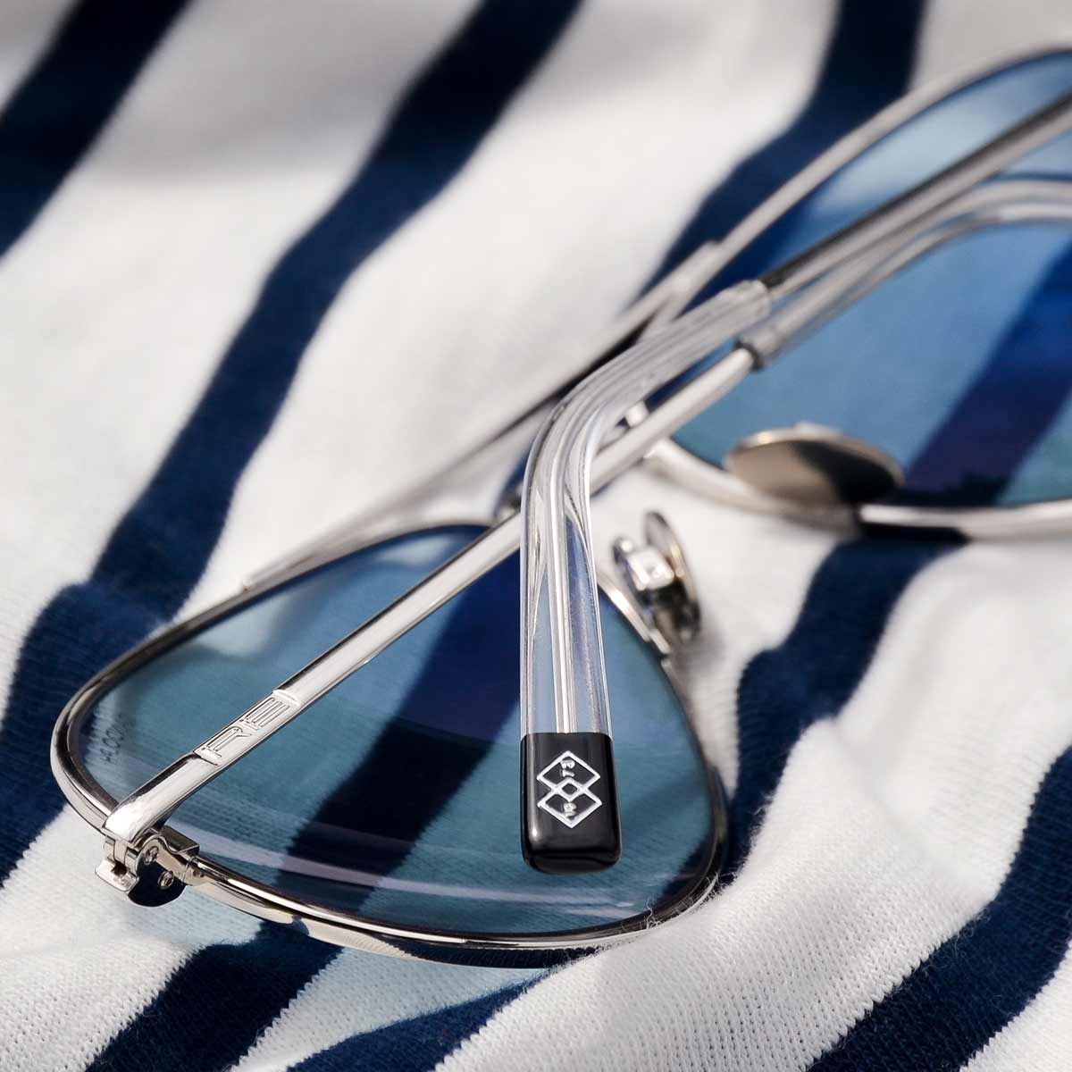 Randolph Concorde occhiali da sole 23k White Gold Blue Hydro
