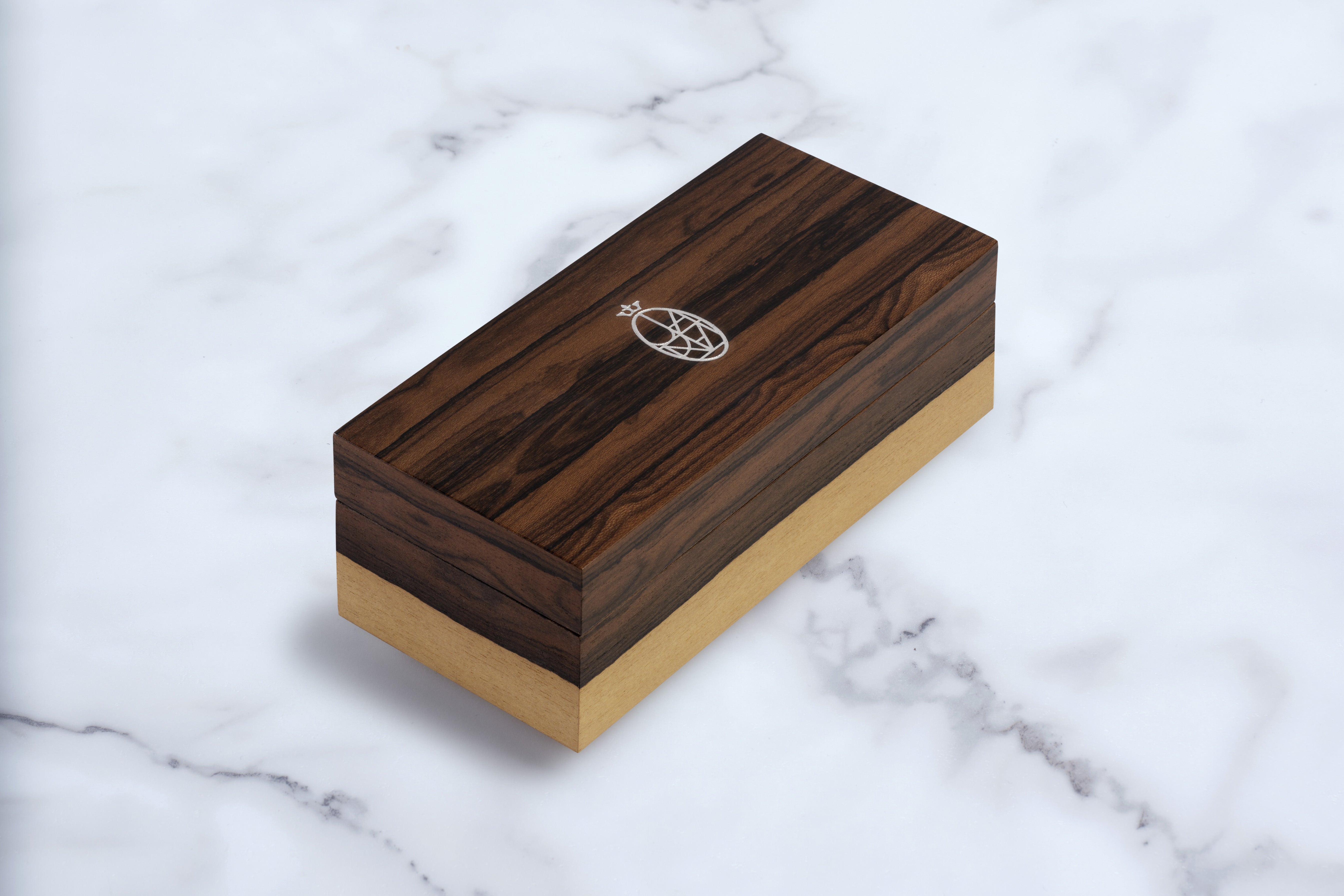 Jacques Marie Mage Jodo accessorio in legno