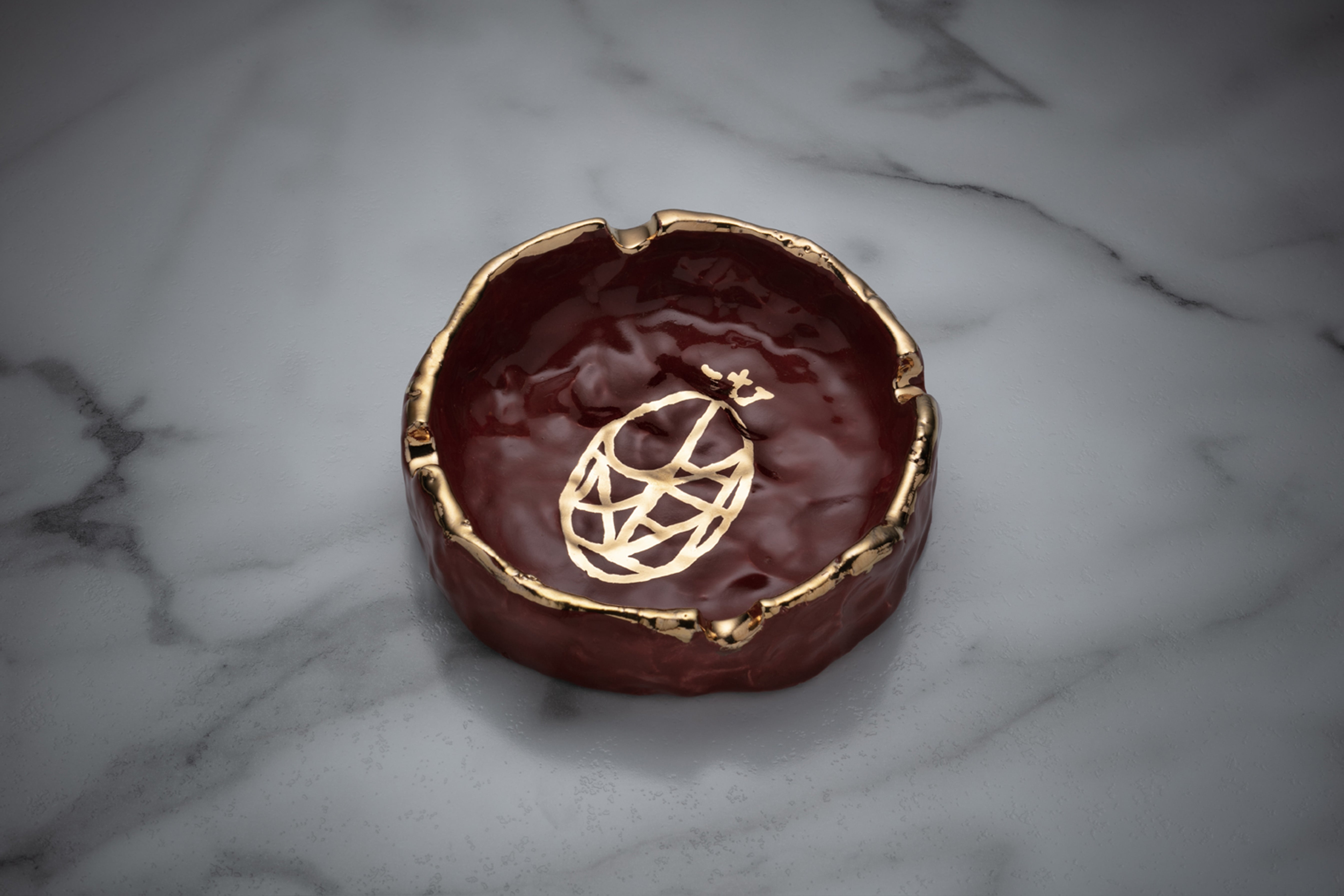 Jacques Marie Mage Insignia posacenere ceramica bordeaux empire