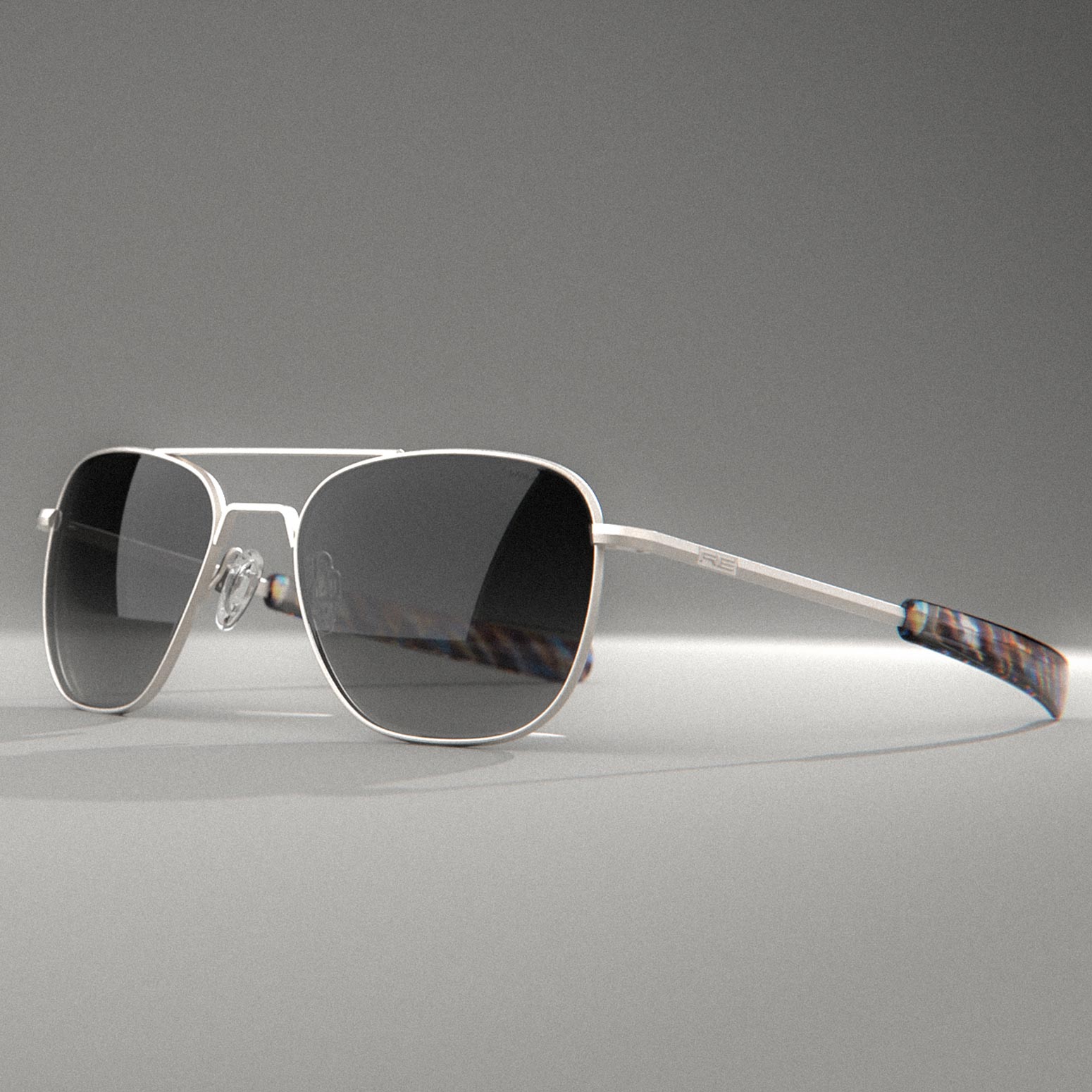Randolph Aviator Satin Silver & Coastal Gray occhiali da sole
