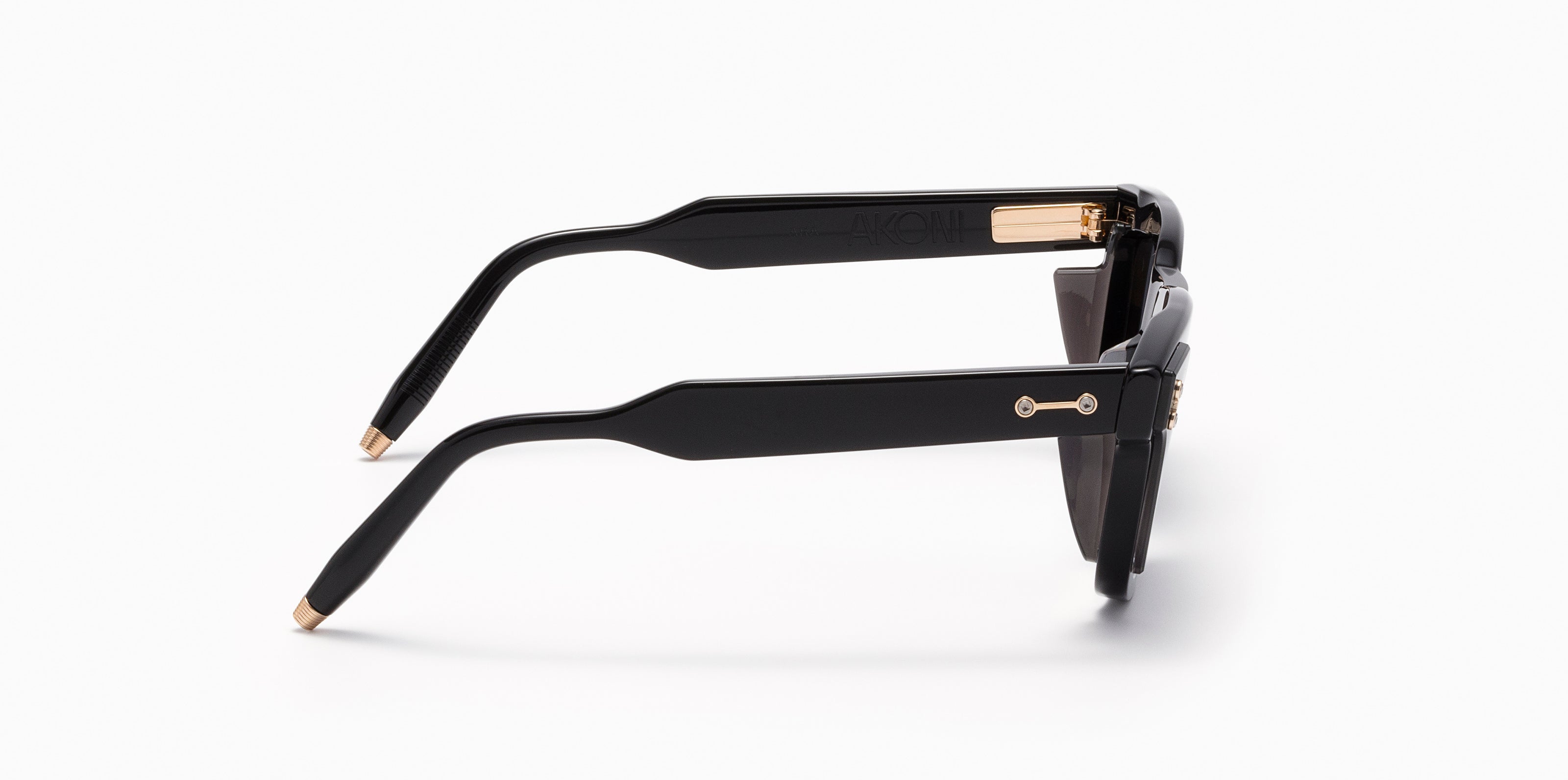 Akoni Horizon Ara occhiali da sole Crystal Black 52
