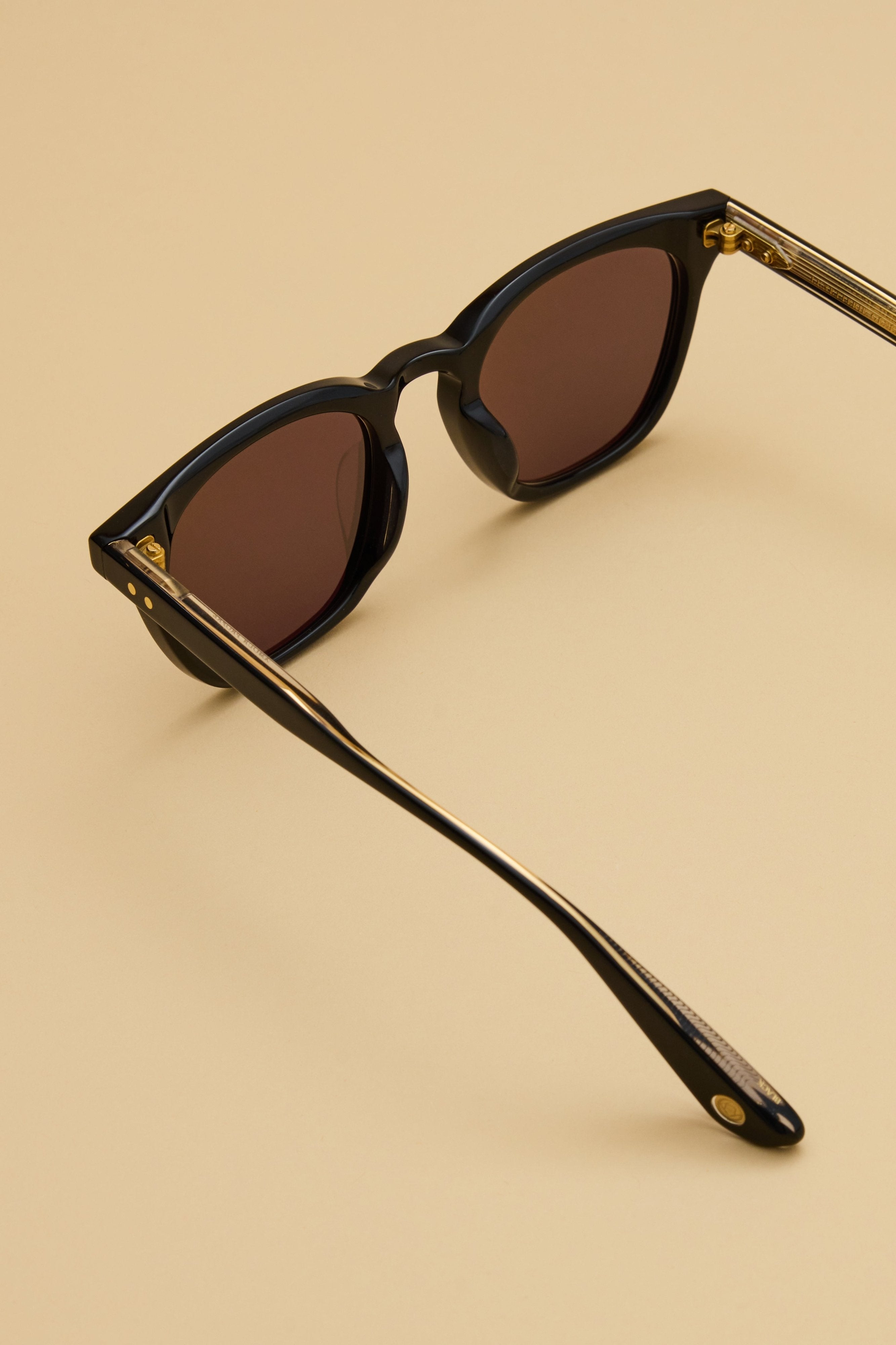 Lunetterie Générale Amour Propre occhiali da sole acetato grigio