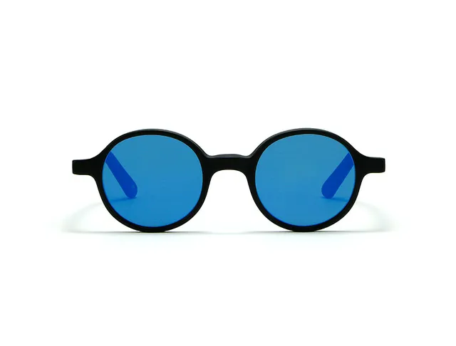 L.G.R Reunion occhiali da sole nero opaco blu specchiato