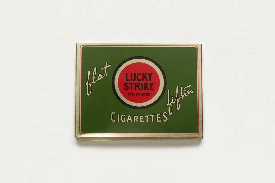Lucky Strike Cigarette Tin c.1930s scatola vintage